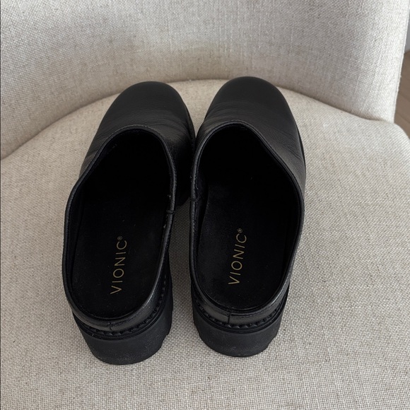 Vionic black mules - Picture 4 of 8